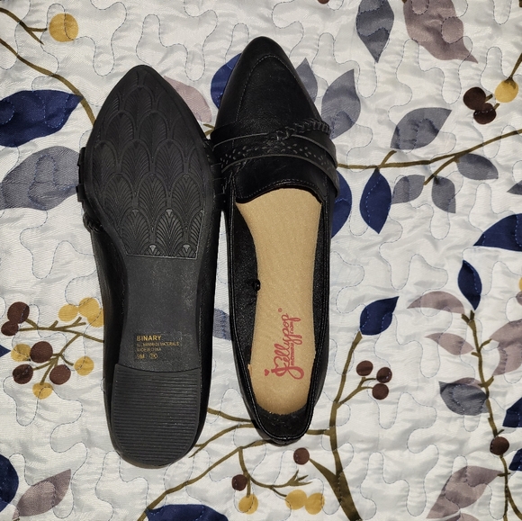 Jellypop Black Pointed Toe Flats Size 9 - Picture 3 of 3